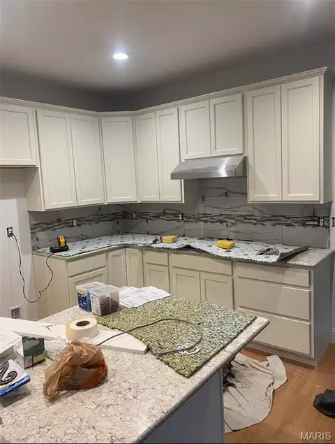 Kitchen - 798 Canary Dr, Ballwin, MO 63021 photo 1 of 6