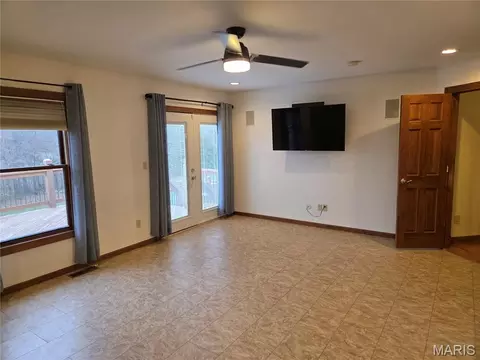 Living - 107 Glaser Rd, Sullivan, MO 63080 photo 5 of 8