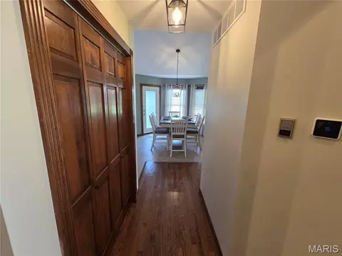 Entry Way - 107 Glaser Rd, Sullivan, MO 63080 photo 4 of 6