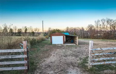 Exterior - 107 Glaser Rd, Sullivan, MO 63080 photo 4 of 24