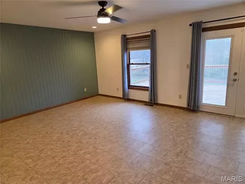 Living - 107 Glaser Rd, Sullivan, MO 63080 photo 3 of 8