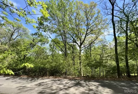 1032 Chesterfield Frst, Wildwood, MO 63005