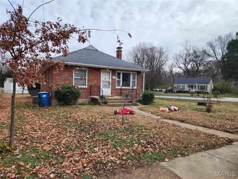 456 Georgia Ave, Ferguson, MO 63135