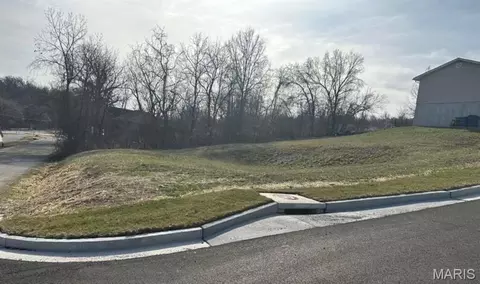 605 E Stone St, De Soto, MO 63020