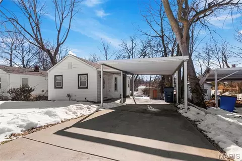 10532 Decker Ave, Saint Louis, MO 63114