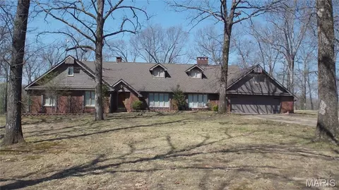 1301 Lurlyn Dr, Poplar Bluff, MO 63901