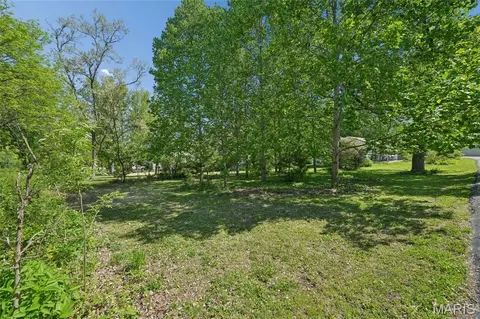 Exterior - 232 Old Ballwin Rd, Ballwin, MO 63021 photo 9 of 12