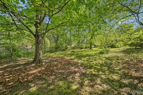 Exterior - 232 Old Ballwin Rd, Ballwin, MO 63021 photo 10 of 12