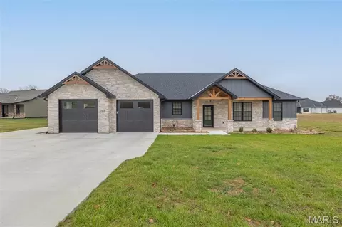 140 Pondside Ln, Poplar Bluff, MO 63901