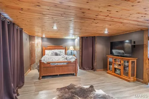 Bedroom - 489 Pumpkin Patch Rd, Doniphan, MO 63935 photo 3 of 3