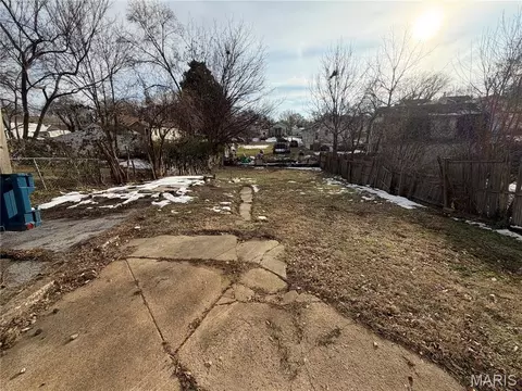 Exterior - 5138 Lode Ave, Affton, MO 63123 photo 4 of 4