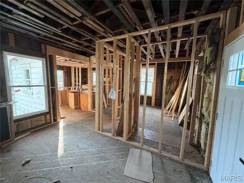 Entry Way - 5138 Lode Ave, Affton, MO 63123 photo 1 of 5