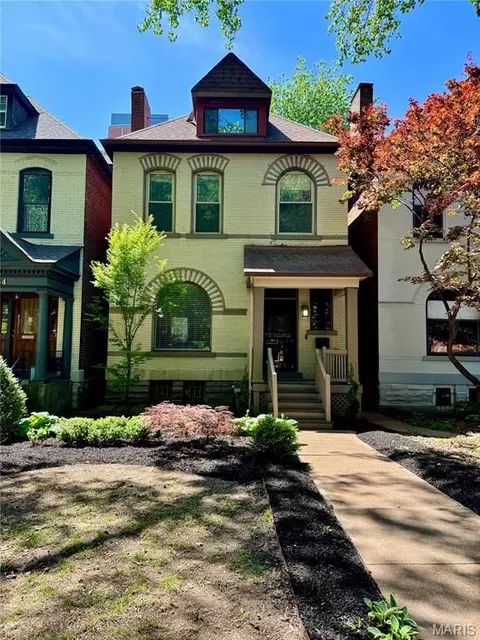 4456 Laclede Ave, Saint Louis, MO 63108