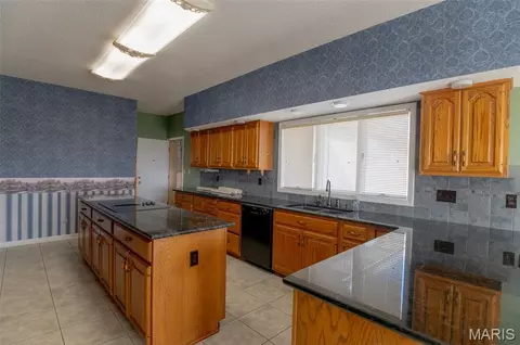 Kitchen - 4738 Gorrell Rd, Bland, MO 65014 photo 3 of 8