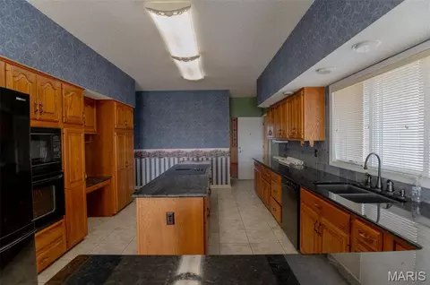 Kitchen - 4738 Gorrell Rd, Bland, MO 65014 photo 2 of 8
