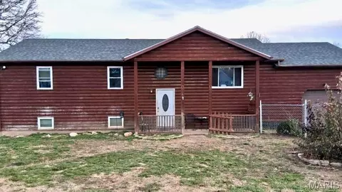 16580 Titan Rd, Saint Robert, MO 65584