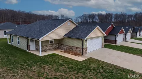 Exterior - 5208 Hubble Cove Dr, Jackson, MO 63755 photo 3 of 4