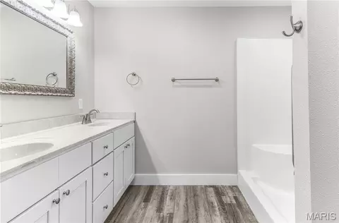 Bath - 5208 Hubble Cove Dr, Jackson, MO 63755 photo 1 of 5