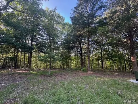 130 Steeple Point Dr Lot Apt 12 Dr, Defiance, MO 63341