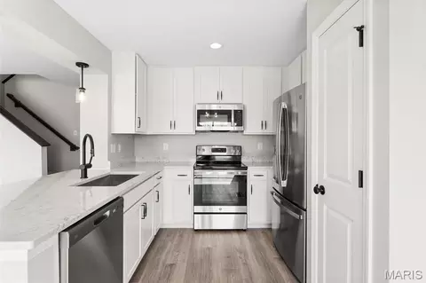 Kitchen - 3 St James At Highlands, Rolla, MO 65401 photo 2 of 3