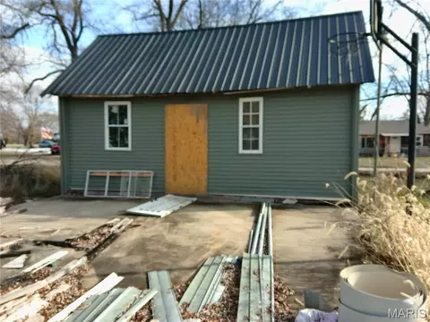 305 S Main St, Sandoval, IL 62882 photo 4