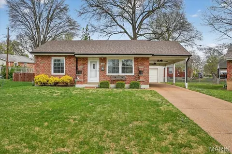 7313 Yates St, Saint Louis, MO 63116