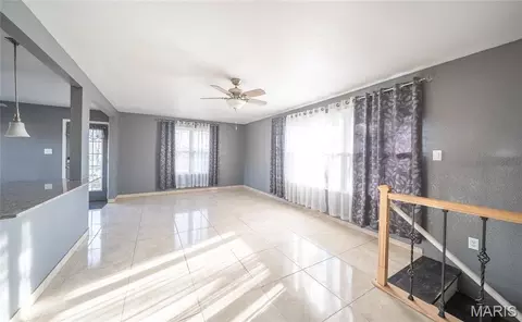 Living - 13445 County Road 5110, Rolla, MO 65401 photo 4 of 4