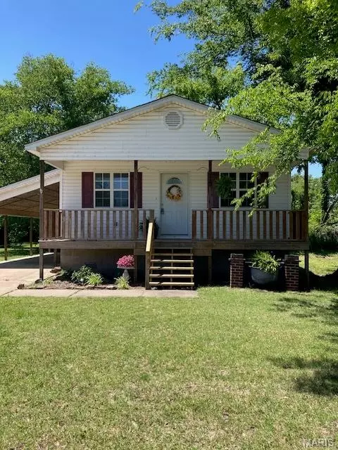 219 Petroleum St, Sikeston, MO 63801