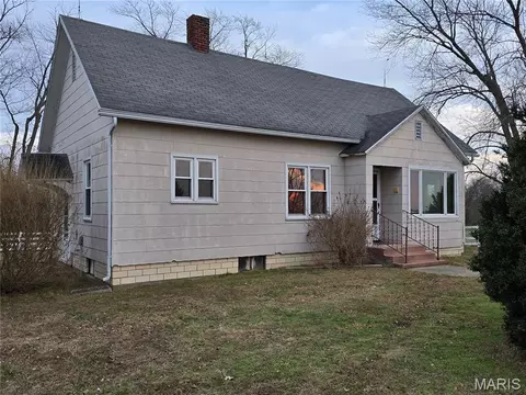 Exterior - 19128 County Highway 24, Hoyleton, IL 62803 photo 3 of 4