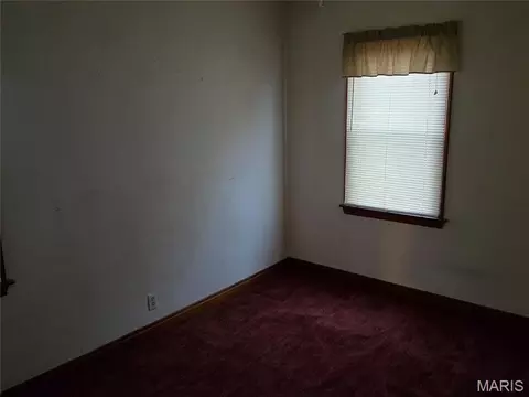 Bedroom - 19128 County Highway 24, Hoyleton, IL 62803 photo 3 of 4