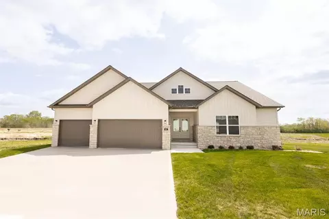 801 Golden Bell, O'fallon, IL 62269
