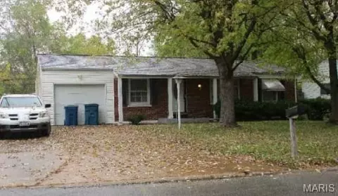 1533 Keelen Dr, Saint Louis, MO 63136