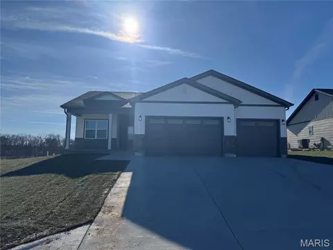 726 Deerfield Ln, Farmington, MO 63640