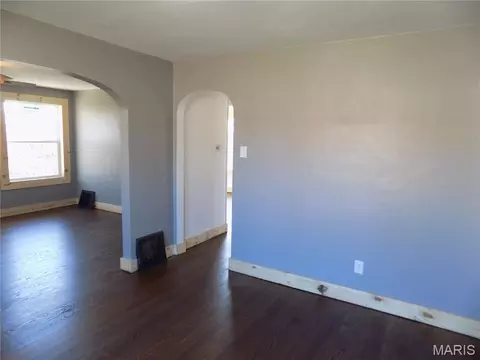 Living - 708 E State Route 72, Rolla, MO 65401 photo 4 of 4