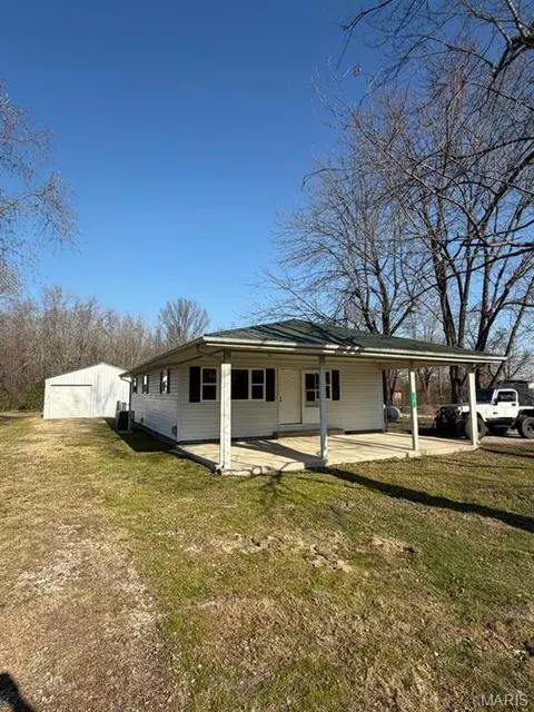 75 Slingshot Ln, Poplar Bluff, MO 63901