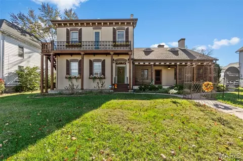 221 W Saint Joseph St, Perryville, MO 63775