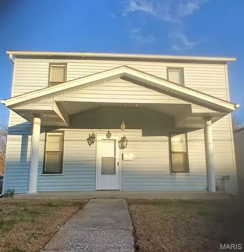 142 West St, Edwardsville, IL 62025