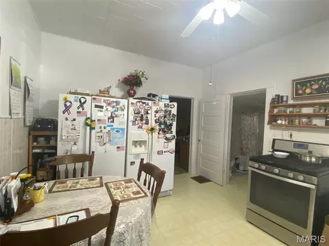 Kitchen - 638 E Ford Ave, Witt, IL 62094 photo 4 of 4