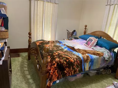 Bedroom - 638 E Ford Ave, Witt, IL 62094 photo 3 of 3