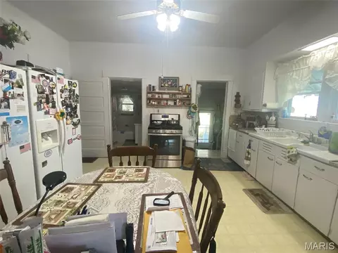 Kitchen - 638 E Ford Ave, Witt, IL 62094 photo 2 of 4