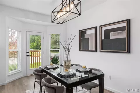 Dining - 2 Berwick At Deer Mdws, Sullivan, MO 63084 photo 1 of 1