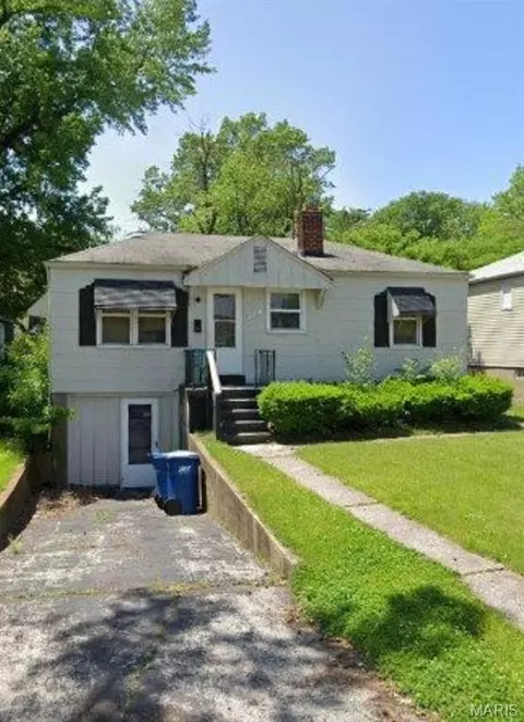 7504 Calvin Ave, Saint Louis, MO 63136