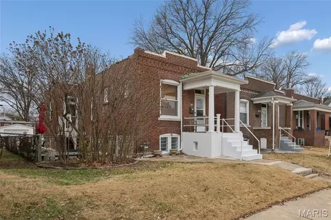 Exterior - 4918 Gresham Ave, Saint Louis, MO 63109 photo 2 of 6