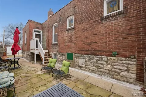 Exterior - 4918 Gresham Ave, Saint Louis, MO 63109 photo 3 of 6