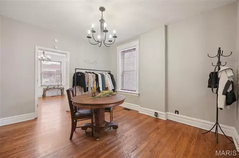Dining - 4918 Gresham Ave, Saint Louis, MO 63109 photo 2 of 2
