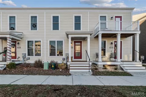 5099 Barter St, Saint Charles, MO 63301