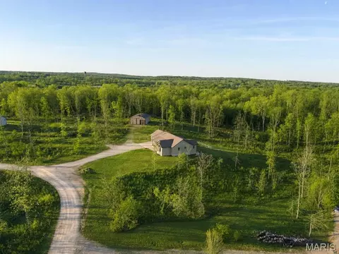 1278 Fox Cir, Mountain View, MO 65548