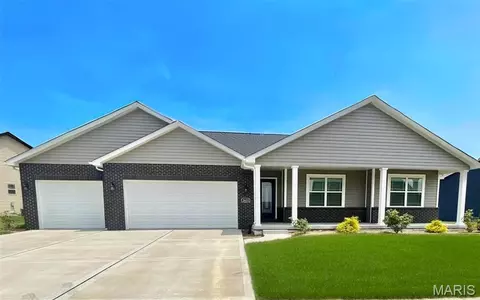2623 Waldon Ln, Belleville, IL 62221