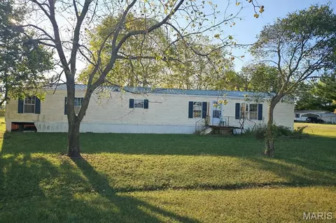 11 Melissa St, Bertrand, MO 63823