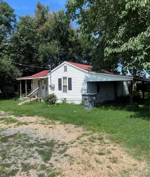 708 Slicer St, Kennett, MO 63857 photo 2